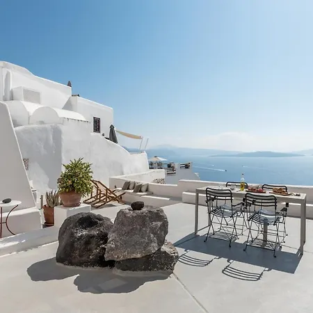Parathira Large Caves By Cycladica, Sleeps 9 Oia