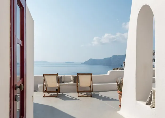 Parathira Cave By Cycladica