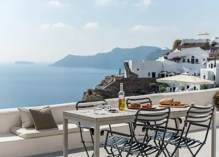 Villa Parathira Cave By Cycladica